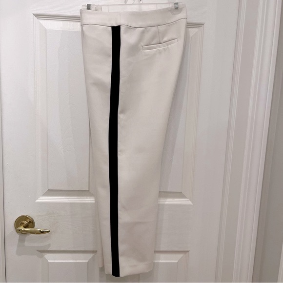 💠3/$10 LOFT CAPRI PANTS - Picture 5 of 5